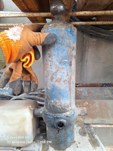 Тиски: . редуктор алюминиевый. автомат рубильник на 630 ампер at lalafo.kg — 16 Тиски: . редуктор алюминиевый. автомат рубильник на 630 ампер — 16