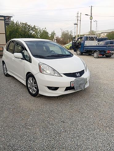 Honda Fit: 2009 г., Автомат, Бензин, Хетчбек — 2