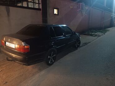 дизель гольф: Черный седан Volkswagен вента 1992год об1.8моно гидрач шумка титан я15
