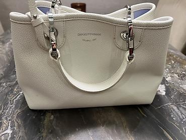 Emporio Armani qadın çantası – ağ rəngli, dənəvər fakturalı yumşaq — 1