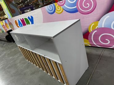 оборудование магазин: Торговая витрина для магазины, островные зоны в ТЦ, точки выдачи