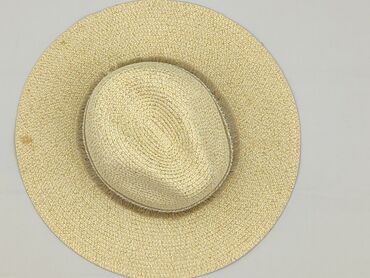Hat, Female, condition - Very good