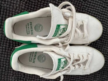 Patike: Adidas, 38.5, bоја - Bela — 2