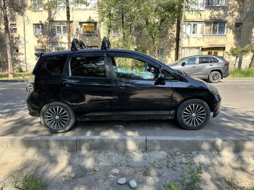 хонда фит кара суу: Honda Fit: 2001 г., 1.3 л, Автомат, Бензин, Хетчбек