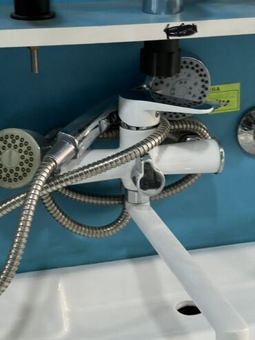 кран для душ: Смеситель для ванны с душевым комплектом - Тип: смеситель для ванны с