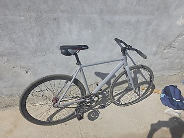 aventon фикс: Фикс-байк (fixed gear) с трековой посадкой и прямым рулём — 1