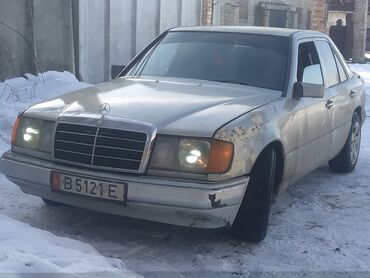 Mercedes-Benz: Mercedes-Benz W124: 1988 г., 2.6 л, Механика, Бензин, Седан — 6
