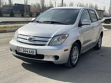 Toyota: Toyota Ist: 2004 г., 1.5 л, Автомат, Бензин, Хэтчбэк — 2