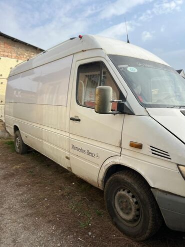 купить маленькую машину недорого: Жеңил жүк ташуучу унаа, Mercedes-Benz, Стандарт