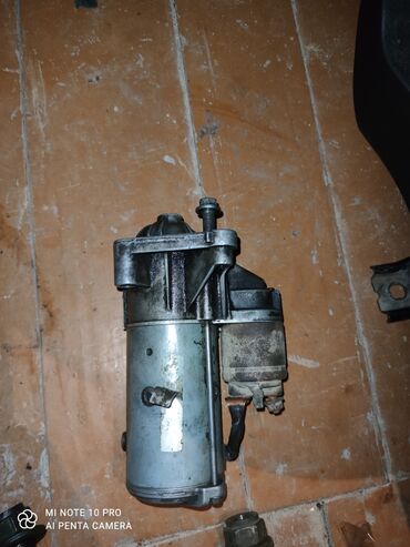 Двигатели, моторы и ГБЦ: Дизельный мотор Mitsubishi 2003 г., 1.9 л, Б/у, Оригинал — 21