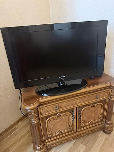 ТВ и видео: Samsung LCD televizor - Ekran diaqonalı: təxminən 32–37 düym (ölçü — 3
