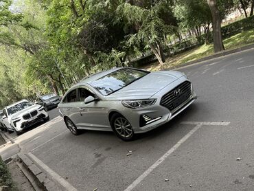 автомобиль саната: Hyundai Sonata: 2018 г., 2 л, Автомат, Газ, Седан