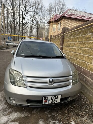 Toyota: Toyota ist: 2003 г., 1.5 л, Автомат, Бензин, Хэтчбэк