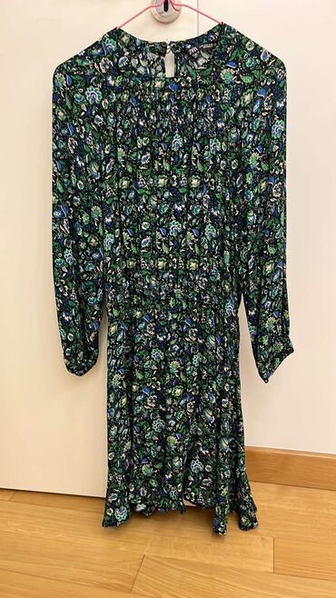lanene haljine zara: Zara M (EU 38), bоја - Zelena, Drugi stil, Dugih rukava