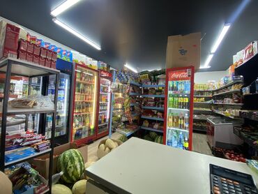 офиске техничка керек непольный день: Требуется парень для продажи мороженого И помощник по магазину