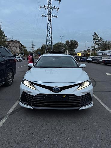 Toyota: Toyota Camry: 2021 г., 2.5 л, Вариатор, Гибрид, Седан — 10