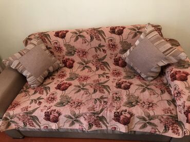 бу мебель: Продаю кровать-диван. Одноярусная,не раскладнойб