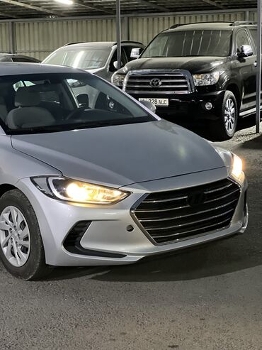 элантра: Hyundai Elantra: 2017 г., 2 л, Автомат, Бензин, Седан