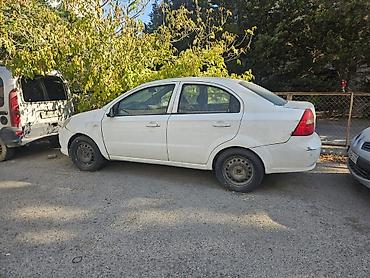 disk 14: Chevrolet Aveo: 1.4 l | 2017 il 55000 km Sedan — 2