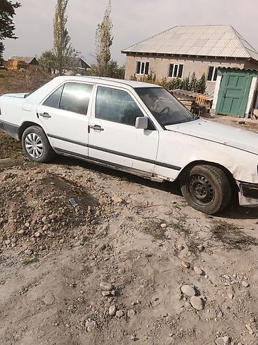 Продажа авто: Mercedes-Benz W124: 1989 г., Механика, Бензин, Седан — 4