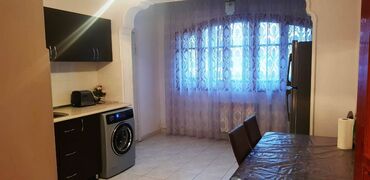 Uzunmüddətli kirayə mənzillər: Heydər Əliyev mərkəzin yanı 10 mərtəbəli binanın 7-ci mərtəbəsi ümumi — 8