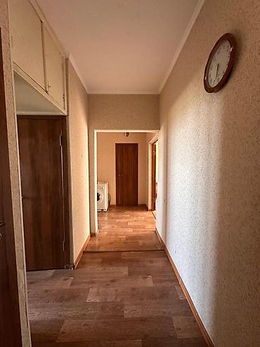 12: 2 комнаты, 57 м², 12 мкр 106 серия, 9 этаж, Старый ремонт — 1