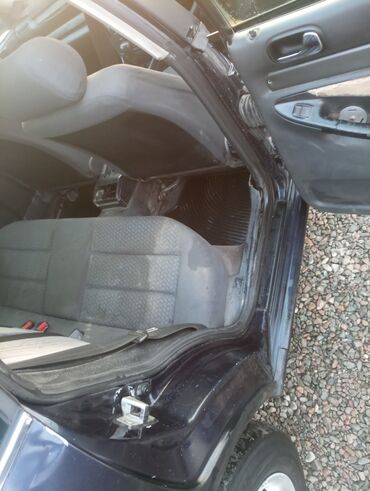 Audi: Audi A4: 1996 г., 1.8 л, Автомат, Бензин, Седан — 5