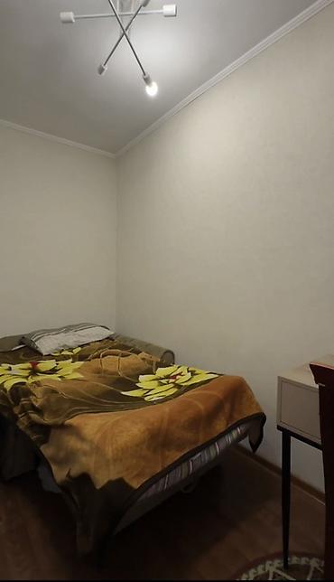 Продажа полдома: 🏡 Продается дом в центре города! 📍 Пересечение улиц Ахунбаева — Байтик — 8