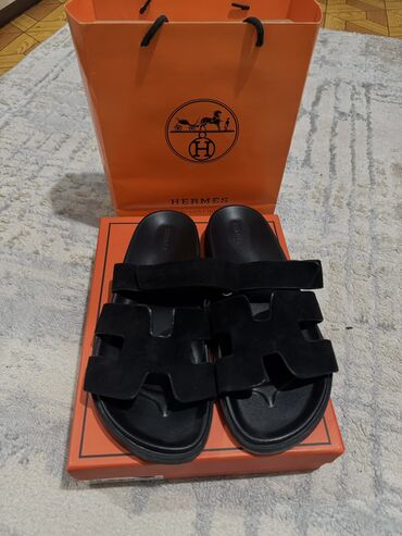 Другая женская обувь: Hermes.Люкс качество покупала за 4000.Носила 1 раз