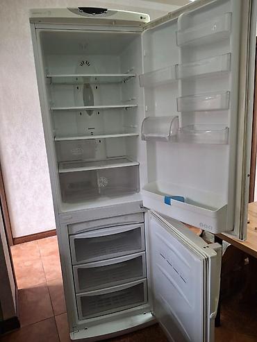 mini refrigerator: Двухкамерный холодильник LG с нижней морозильной камерой. Особенности — 2