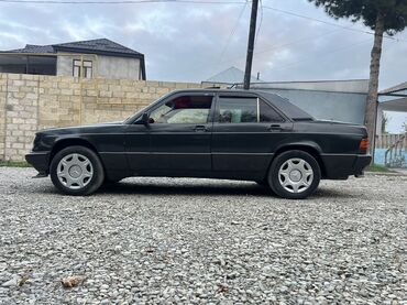 Mercedes-Benz: Mercedes-Benz 190 (W201): 2 l | 1991 il Sedan — 7