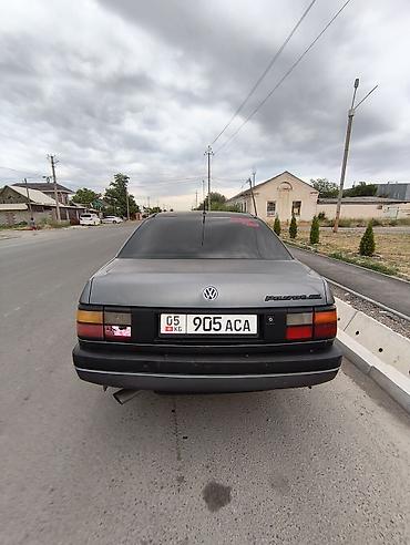 Volkswagen: Volkswagen Passat: 1989 г., Механика, Бензин, Седан — 4
