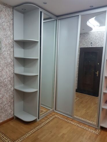 Dəhliz mebeli. Yaxşı vəziyyətdə. Qiyməti 350 manat