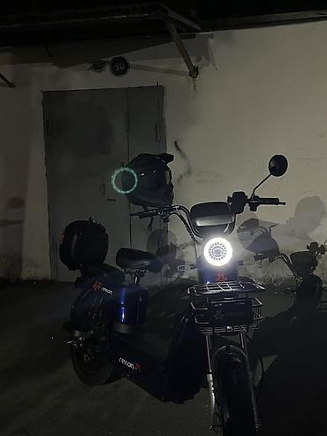 Мопеды, скутеры: Revion elektrik moto skuter 2 aydır işlenilib - Marka/model: Revion — 1