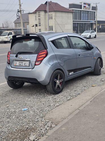 Chevrolet: Chevrolet Spark: 2011 г., 1 л, Механика, Газ, Хэтчбэк — 6