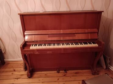 Belarus ceyranayaq pianino satilir. Seslenmesi yaxşidi. 1-ci