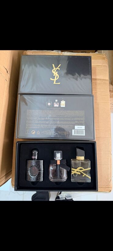 Ətriyyat: Victoria’s Secret Bombshell və Chanel mini ətir dəstləri.kompanya — 11