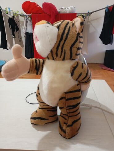 Torbe: Plišana torbica u obliku srca - Model: srce, mekani veštački krzneni — 223