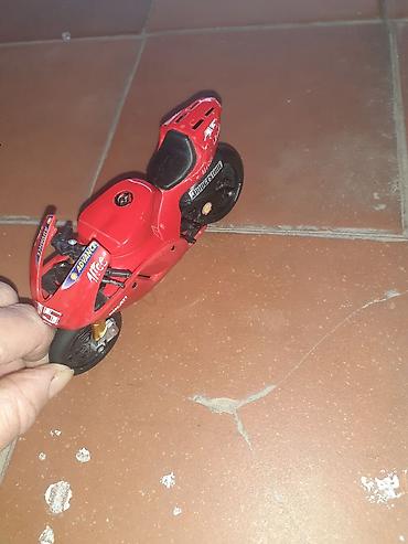 Oyuncaqlar: Sabirabada qedimi oyuncaq maşın satlır — 4