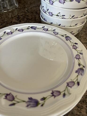 dish sets: Набор столовой посуды из фарфора/керамики с нежным сиренево‑фиолетовым — 3