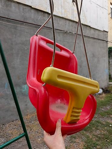 куплю алису: Продаю детскую качелю из пластика. От 6 месяцев до 2-3 лет. Очень — 2