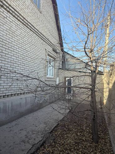 Продажа квартир: 4 комнаты, 115 м², 1 этаж — 1