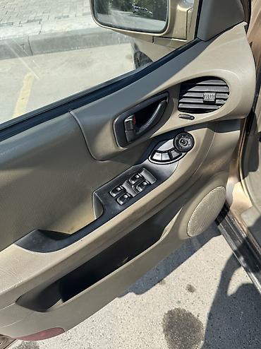 Hyundai: Hyundai Santa Fe: 2003 г., 2.7 л, Автомат, Газ, Внедорожник — 15