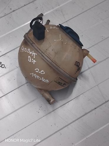 ventilator kabine: Pasat b7 posuda za rashladnu tečnost 2.0 TDI 140 KS — 1