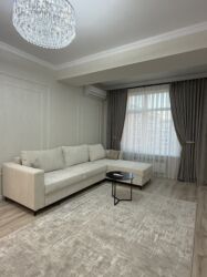 продаю дом в петровке: 3 комнаты, 101 м², Индивидуалка, 6 этаж, Дизайнерский ремонт