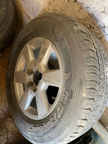 шины и диски: Предлагается шина Dunlop Grandtrek AT20, установленная на алюминиевый