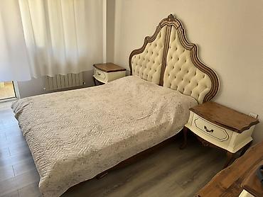 Klassik üslubda yataq otağı dəsti Maşın rəngi ilə işlənib Tərkibi: - — 4