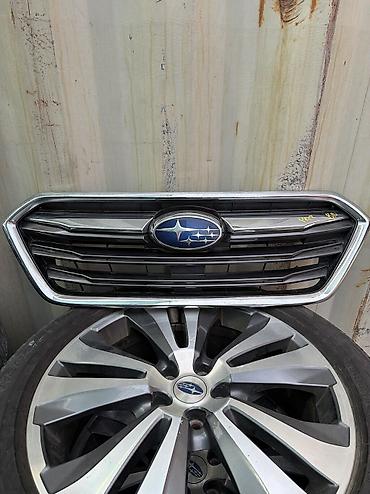 Решетка радиатора Subaru 2018 г., Б/у, Оригинал