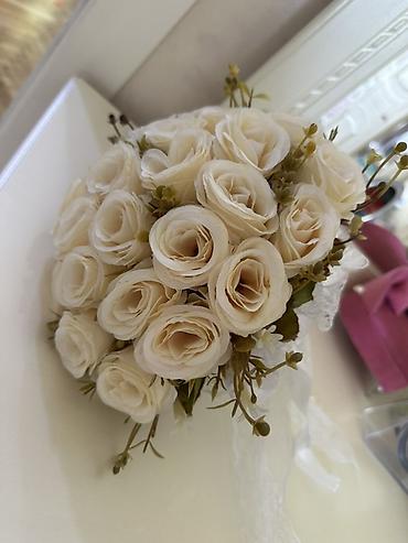 gəlin gülləri: Məxməri effektli süni gül buketləri – 2 model - Rənglər: dərin — 5