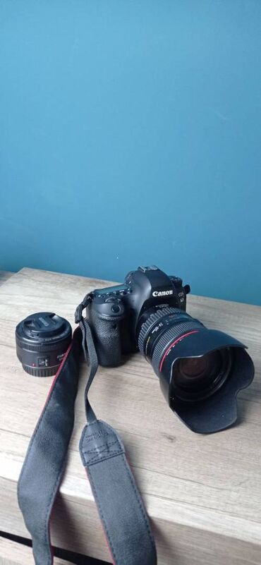 Fotokameralar: Canon 6d mark 2 satıram.Şəkil üçün istifadə olunub.Vəziyyəti